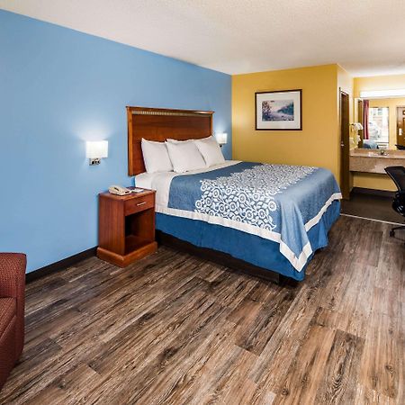 Days Inn By Wyndham Oak Grove/Ft. Campbell Eksteriør bilde