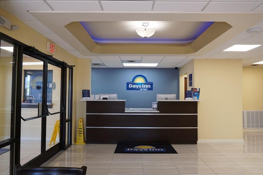 Days Inn By Wyndham Oak Grove/Ft. Campbell Eksteriør bilde