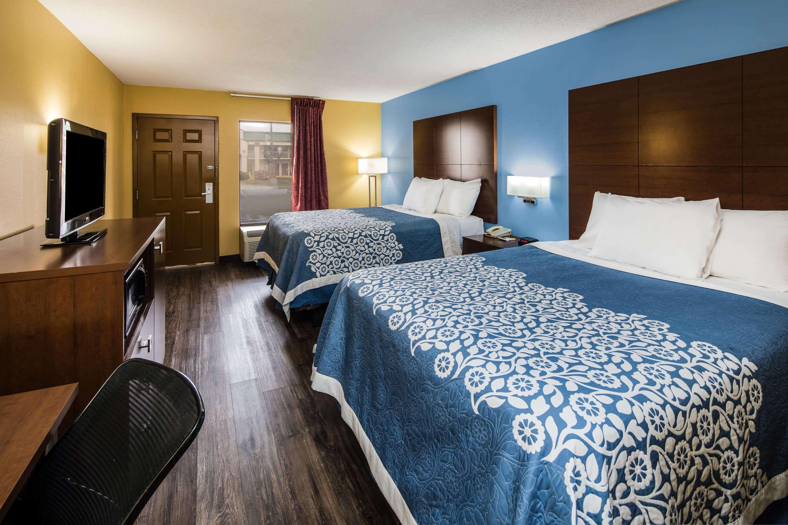 Days Inn By Wyndham Oak Grove/Ft. Campbell Eksteriør bilde