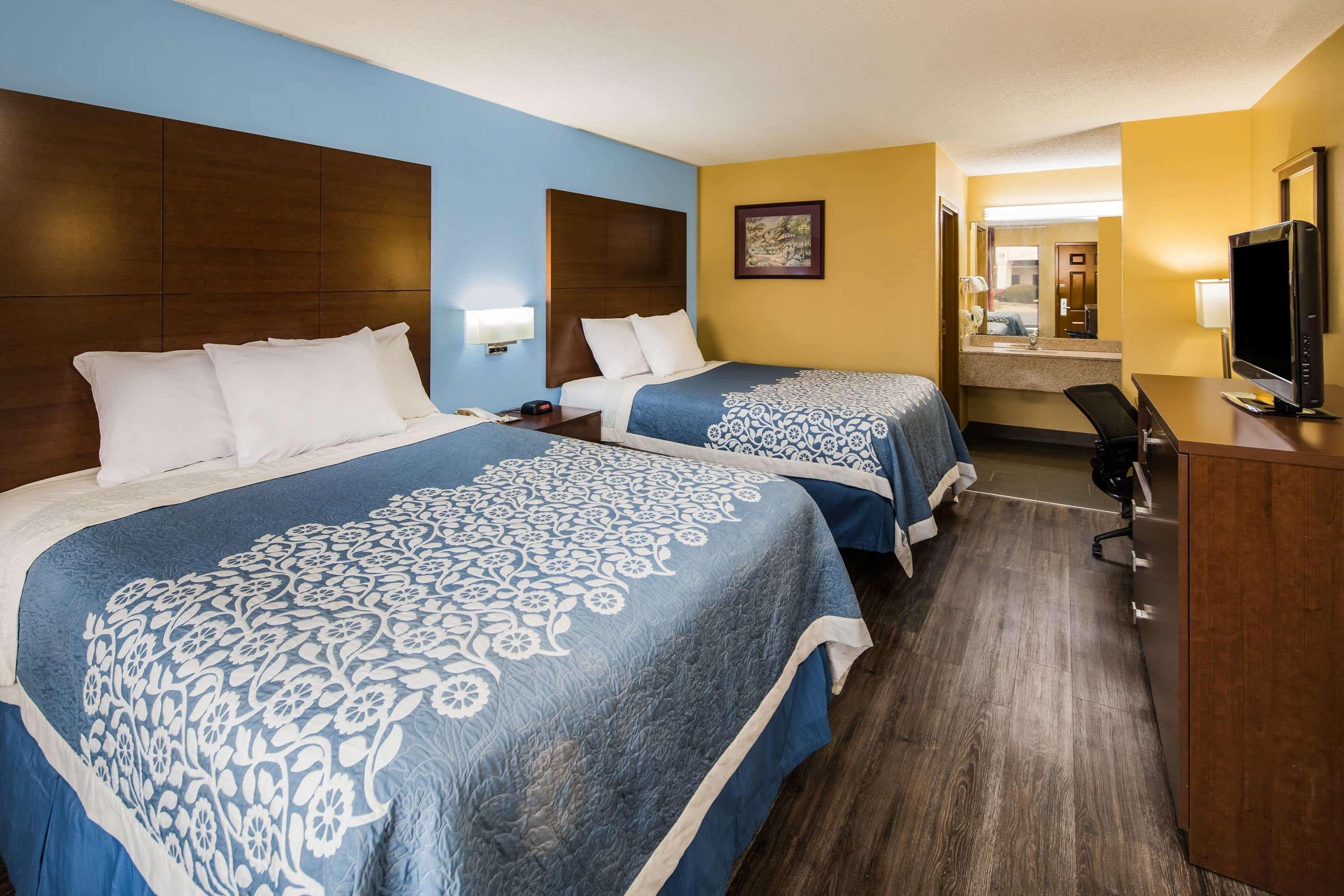 Days Inn By Wyndham Oak Grove/Ft. Campbell Eksteriør bilde